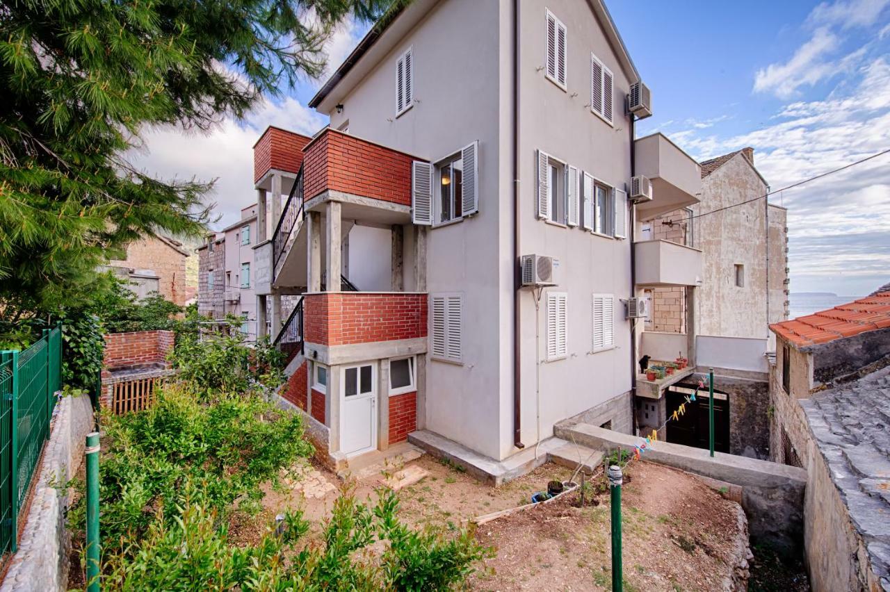 Apartments Marinkovic Komiža Exteriör bild